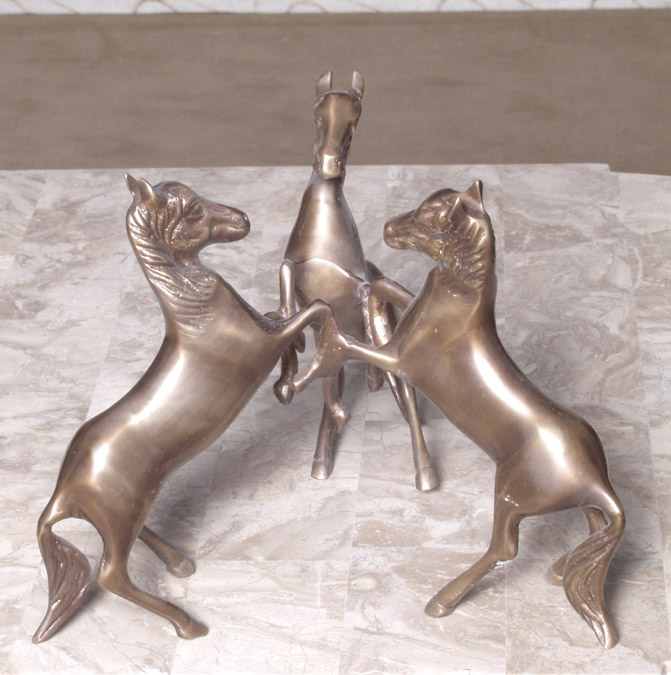 0063 - Sphere Holder 3-Horses Bronze