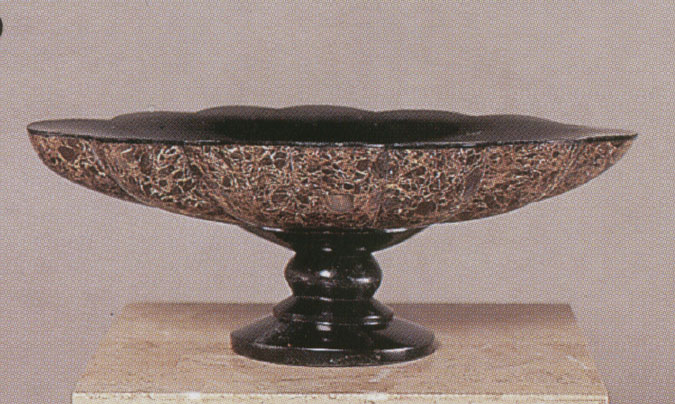 17-0354 - Shell Bowl  Black Stone with Snakeskin Stone