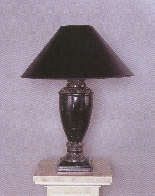 17-0650 - Prescott Lamp Blk Stn with Snakeskin Stn Wired No Shade