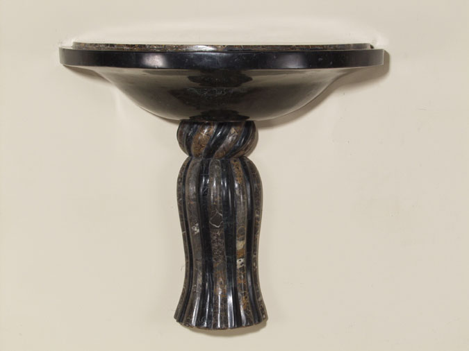 17-0751L - Large Tassel Corbel, Black Stone with Snakeskin Stone (20-1/2 W) X (10 D) X (17-3/4 H)