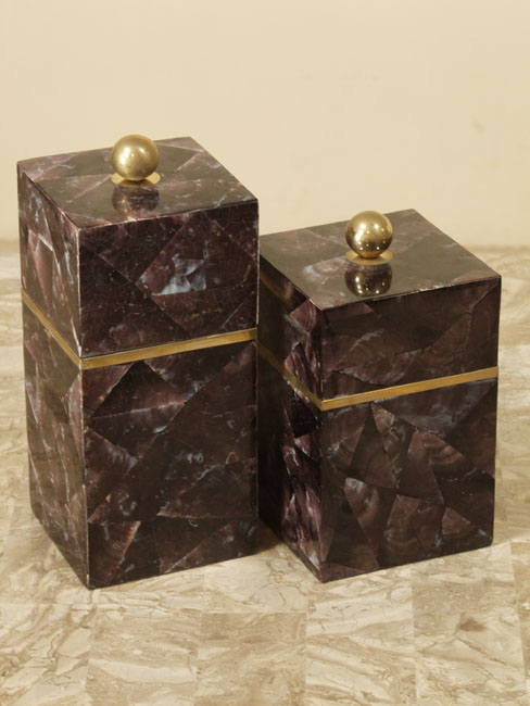 40-0128 - Short Brandy Box - Violet Oyster Shell