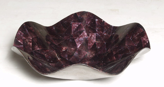 40-9101 - Wavy Bowl, Small, Violet Oyster