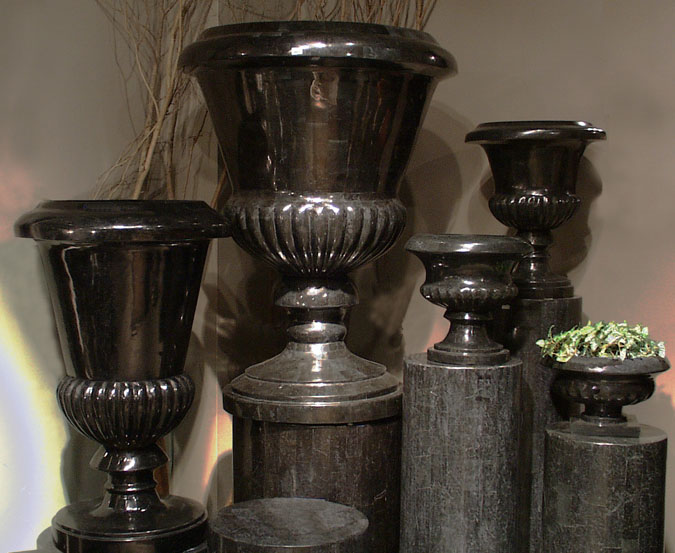 57-0347 - Medium Traditional Urn- Black Stone