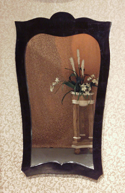 57-0565 - Queen Ann Mirror Frame , Black Stone-mirror included