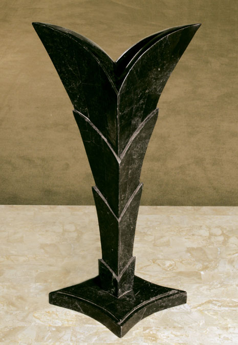 57-9301 - Ginger Vase, Black Stone