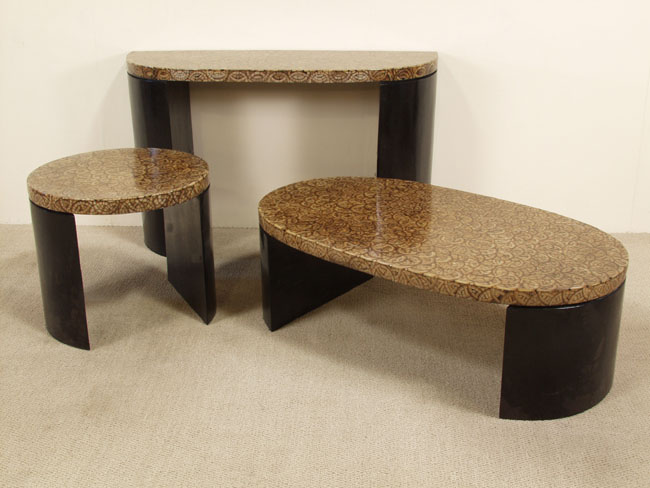 628-5623 - Sea Breeze, Round Side Table, Cracked Bamboo with Black Stone Finish