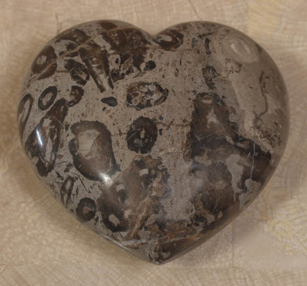 73-9522 - Heart Sculpture, Tiger's Eye Stone