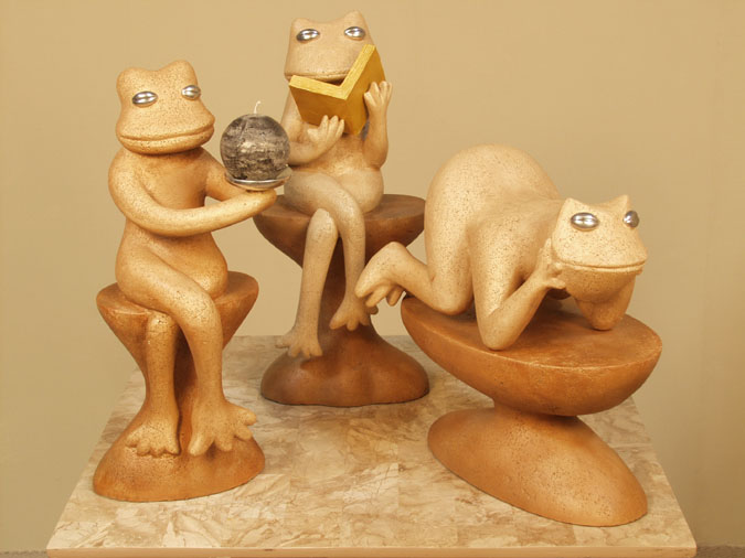 800-0460 - 'Sitting Frog' Sculpture/Candleholder, Arizona Tan (body) and Maple Leaf base Crushed Stone with Stainless Finish