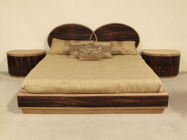 961-6641 - Classic Allure King Bed Set, Dark Banana Bark with Honeycomb Cane Leaf (Set Includes Headboard, Footboard, Rails and Mattress Flooring)