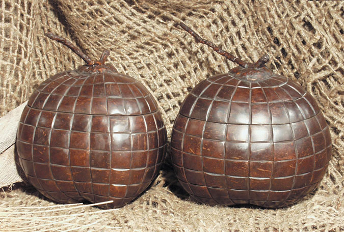 99-0170 - Coconut Box, Solid Dark Coco Shell